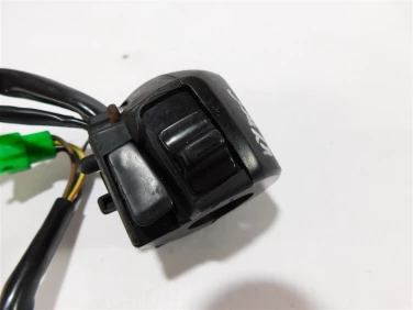 PrzeŁĄcznik prawy przÓd kymco ck 125 04-09