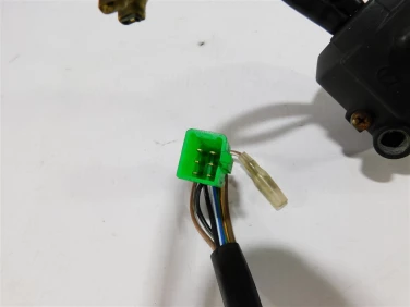 PrzeŁĄcznik prawy przÓd kymco ck 125 04-09