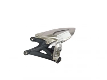 SET PODNÓŻEK LEWY PRZÓD TRIUMPH STREET TRIPLE 675 12-18