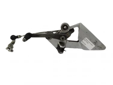 SET PODNÓŻEK LEWY PRZÓD YAMAHA FZ6 FAZER RJ07 04-06