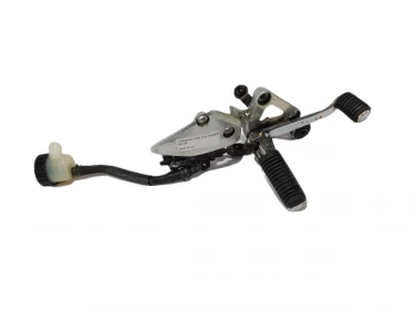 SET PODNÓŻEK PRAWY PRZÓD YAMAHA FZS 600 FAZER 98-03