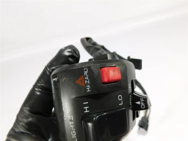 PrzeŁĄcznik lewy przÓd kawasaki zzr 600 93-02