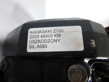 Silnik engine kawasaki z750 2005 48900 km uszkodzony