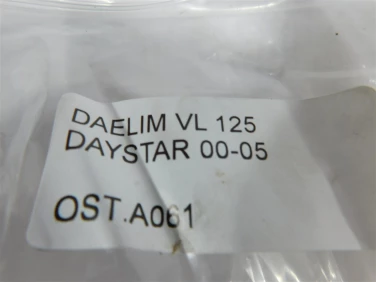 OŚ koŁa tyŁ tylna daelim vl 125 daystar 00-05