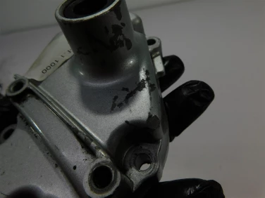 Dekiel kapa silnik lewa yamaha yzf-r1 1000 rn04 00-01 