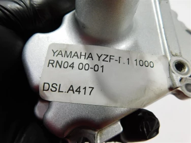 Dekiel kapa silnik lewa yamaha yzf-r1 1000 rn04 00-01 