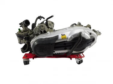 SILNIK ENGINE PIAGGIO MP3 500 2015 22331KM