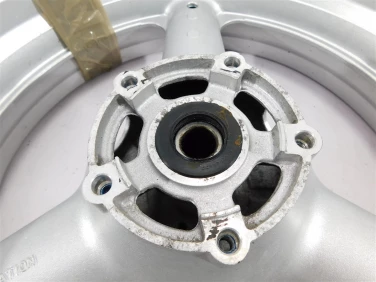 Felga koŁo tyŁ suzuki gsf 600 bandit 00-04