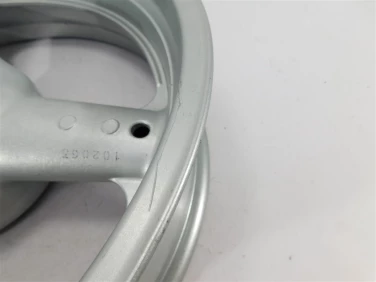 Felga koŁo tyŁ suzuki gsf 600 bandit 00-04