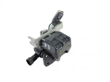 ZACISK HAMULEC PRZÓD LEWY PIAGGIO MP3 500 LT 14-16