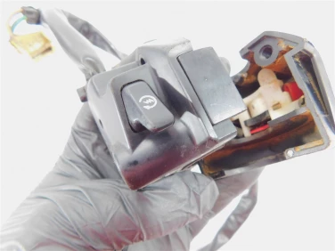 PrzeŁĄcznik lewy przÓd yamaha fz1 1000 fazer 01-05 