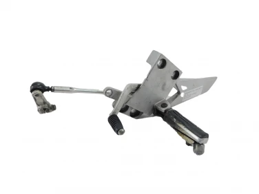 SET PODNÓŻEK LEWY PRZÓD YAMAHA FJR 1300 RP13 06-12 3P6-27443-00-00