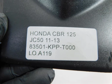 ŁĄcznik ogon plastik tyŁ honda cbr 125 jc50 11-13 83501-kpp- t000
