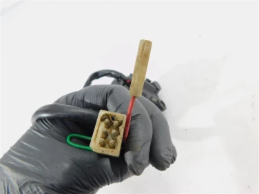 PrzeŁĄcznik prawy przÓd aprilia rs4 125 11-16 ap8124914