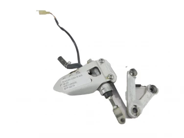 SET PODNÓŻEK PRAWY PRZÓD SUZUKI GSX-R 600 04-05 4351129G00