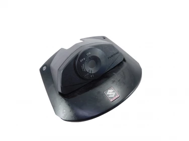 PLASTIK WYPEŁNIENIE OWIEWKA SUZUKI GSR 600 06-10 44191-44G0