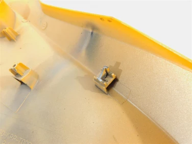 Owiewka bok boczna prawa honda cbr 125 jc50 11-13 2313121 uszkodzona