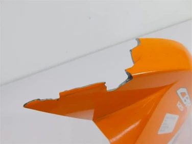 Owiewka bok boczna prawa honda cbr 125 jc50 11-13 2313121 uszkodzona