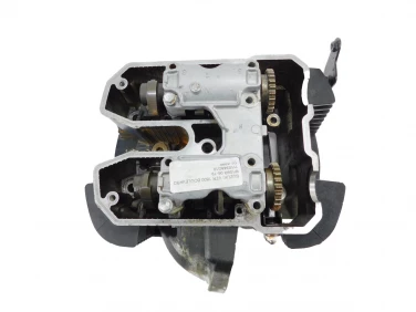 GŁOWICA SILNIK GÓRA SUZUKI VZR 1800 BOULEVARD M109R 06-19 1110348G10