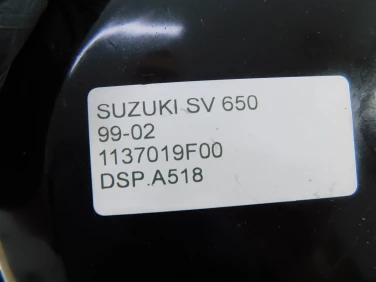 Dekiel kapa silnik prawa suzuki sv 650 99-02 1137019f00