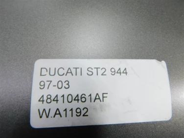 Plastik wypeŁnienie owiewka ducati st2 944 97-0 3 48410461af