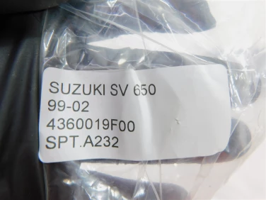 Set podnÓŻek prawy tyŁ suzuki sv 650 99-02 4360019f00