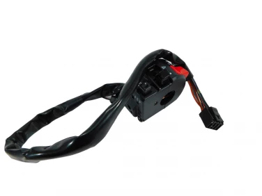 PRZEŁĄCZNIK PRAWY PRZÓD SUZUKI SV 650 03-14 3720017G10