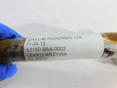 Kierownca lewa przÓd daelim roadwin 125 fi 04-12 53150-ba4-0002 lekko krzywa