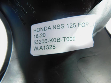 Plastik wypeŁnienie owiewka honda nss 125 forza 18-20 53206-k0b-t000