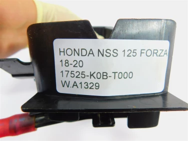 Plastik wypeŁnienie owiewka honda nss 125 forza 18-20 17525-k0b-t000