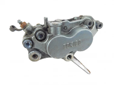 ZACISK HAMULEC PRZÓD LEWY KAWASAKI ZX-6R NINJA 95-97 430411497FE