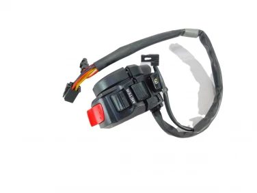 PRZEŁĄCZNIK PRAWY PRZÓD SUZUKI GSX-R 1000 07-08 3720021H01