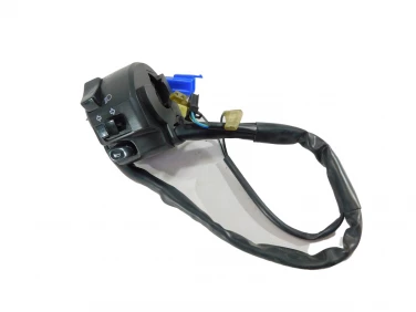 PRZEŁĄCZNIK LEWY PRZÓD YAMAHA YZF 600 THUNDERCAT 96-03 4TV839720000