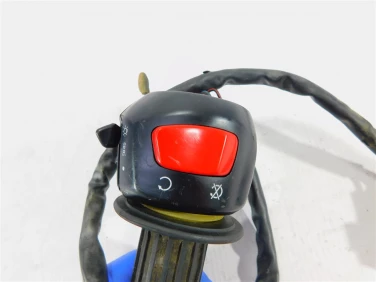 PrzeŁĄcznik prawy przÓd suzuki gsx-r 600 01-03 3720035f10