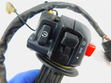 PrzeŁĄcznik prawy przÓd suzuki gsx-r 600 01-03 3720035f10