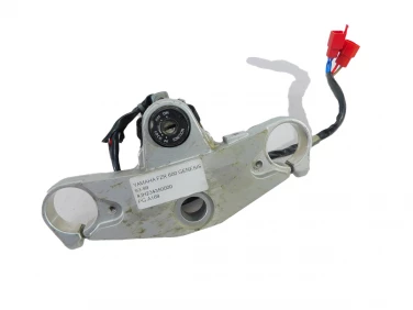 PÓŁKA ZAWIESZENIE GÓRNA PRZÓD YAMAHA FZR 600 GENESIS 93-99 4JH234350000