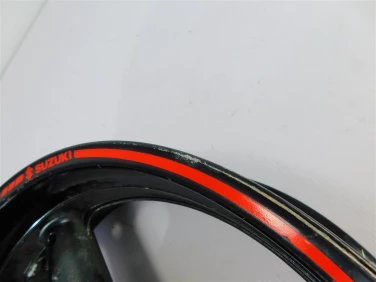 Felga koŁo tyŁ suzuki gsx 650 f 08-16 6411108f70019 bije