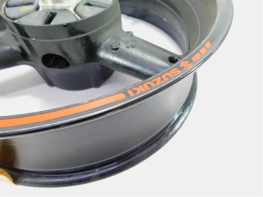 Felga koŁo tyŁ suzuki gsx 650 f 08-16 6411108f70019 bije