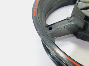 Felga koŁo tyŁ suzuki gsx 650 f 08-16 6411108f70019 bije