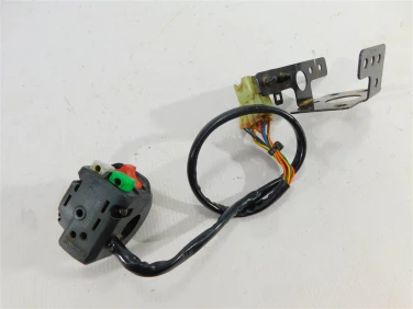 PrzeŁĄcznik lewy can-am outlander max g1 710003037