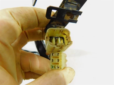 PrzeŁĄcznik lewy can-am outlander max g1 710003037