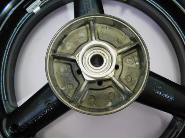 Felga koŁo tyŁ suzuki gsf 650 bandit 05-06 6411108f11019