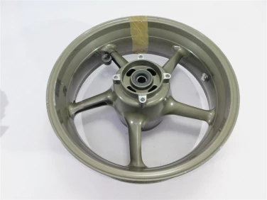 Felga koŁo tyŁ triumph daytona 675 06-08 lekko bije t2010506