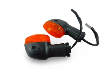 KIERUNEK KIERUNKOWSKAZ YAMAHA YZF-R6 RJ15 08-16 2C0833200000