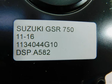 Dekiel kapa silnik prawa suzuki gsr 750 11-16 1134044g10