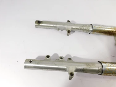 Laga pÓŁka zawiesznie lagi suzuki vl 1500 intruder lc 98-04 6311010f202ax