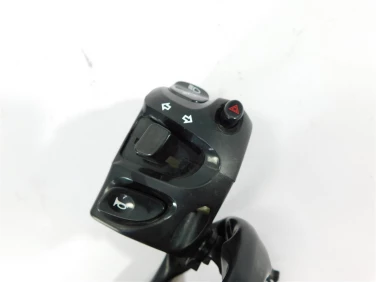 PrzeŁĄcznik lewy przÓd yamaha mt-01 1700 05-12 5yu839690000