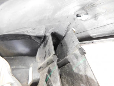 BŁotnik nadkole plastik can-am outlander max xmr g2 uszkodzony 705006008