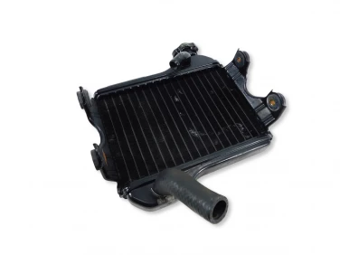 CHŁODNICA WODY PRZÓD SUZUKI RG 80 85-96 422190-2000