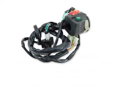 PRZEŁĄCZNIK LEWY CF MOTO X8 800 820LE C-FORCE 9AW2-160600